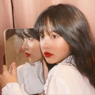 惊叫少女